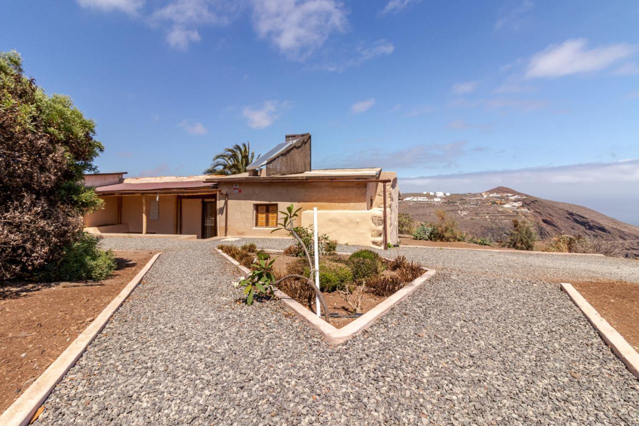 Flatguest Charming House + Pool + Terrace + Views Villa Santa Maria de Guia de Gran Canaria Exteriör bild